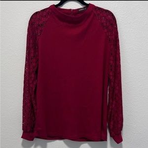 Miholl Race Long Sleeve Lace Sweater Size Large
